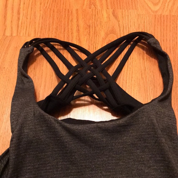 Lululemon Gray Stripe Tank w/ Built-in Sports Bra Size 4 in EUC! - Picture 2 of 6